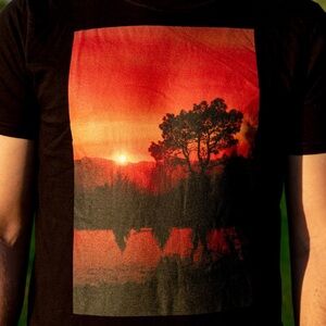 Men’s Bleeding Sunset Graphic T-Shirt by Interdisciplinary Artist KBR Size Large
